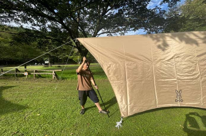 初めてでも簡単！タープ設営の基本と張り方アレンジ方法自然大好き！ニッチ・リッチ・キャッチ