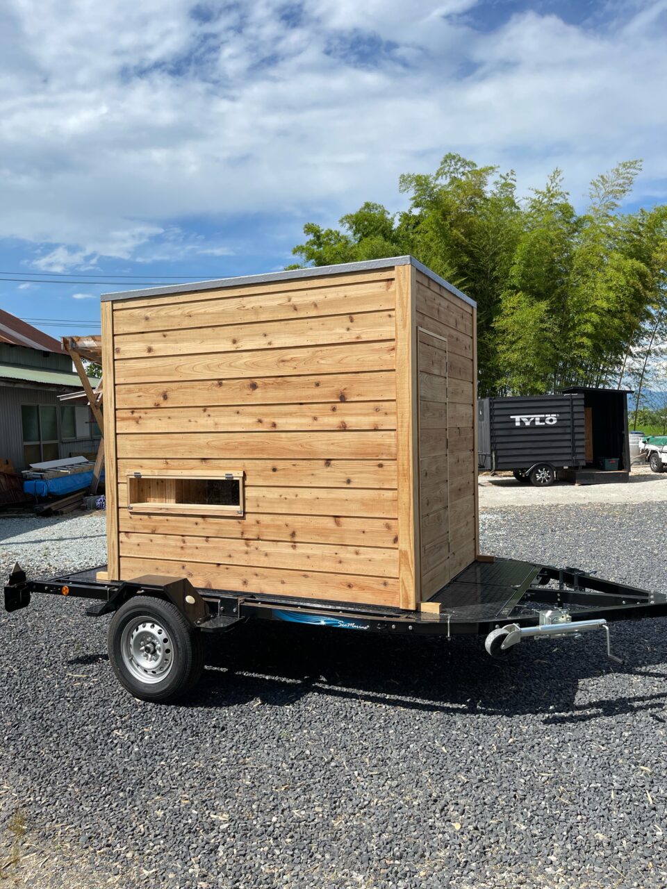 自家用車でけん引可能 「サウナトレーラー」開発全国郷土紙連合