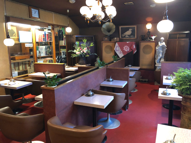 吉祥寺のクラシック喫茶「バロック」では音楽を聴きながらゆっくり過ごせるキチナビ