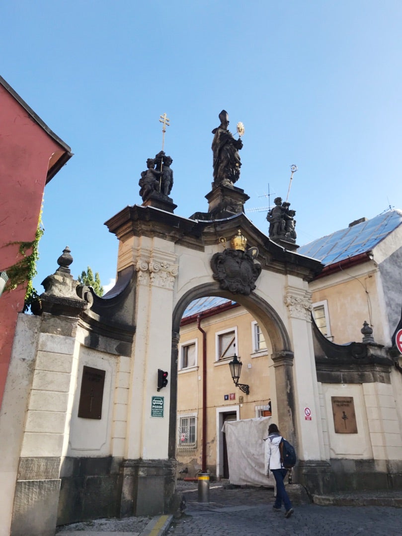 ストラホフ修道院、プラハ、チェコ共和国の図書館で古い書物の写真素材・画像素材 Image 69097786
