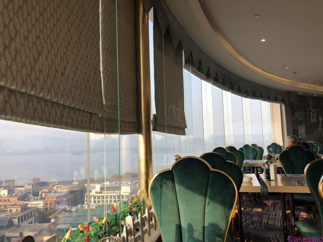 回り続けて５５年「銀座スカイラウンジ」停止へ 来夏リニューアル -