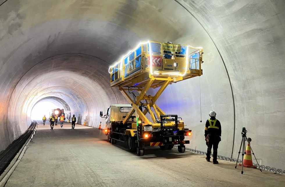 九州自動車道上り線 加久藤トンネル