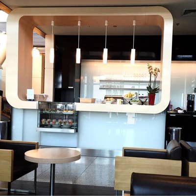 ワルシャワ ショパン国際空港の有料ラウンジに潜入 Fantazja-