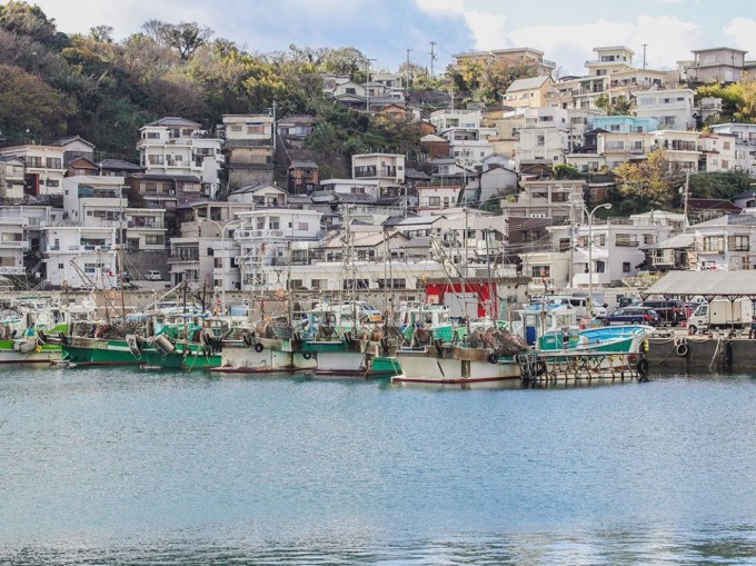 和歌山県 快晴の雑賀崎漁港 日本のアマルフィ