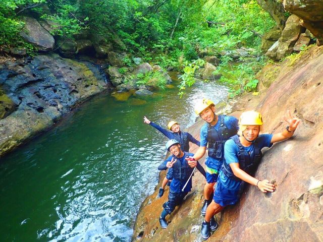 沖縄県名護市でおすすめの川遊びツアーをご紹介BOSHITABI