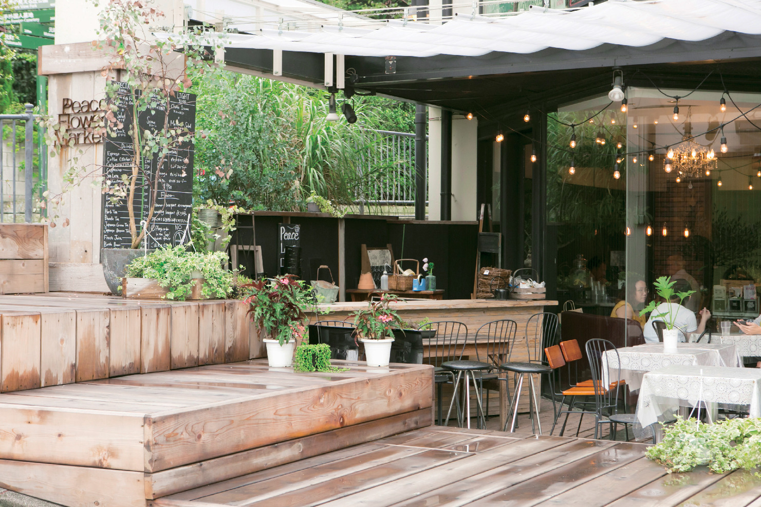 ノスタルジー全開！昭和レトロな喫茶店で出会うクリームソーダの誘惑 極上コーヒーも 横浜市旭区こなん- エキスパート