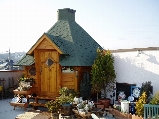 外から見せないお庭で BBQや外遊びを満喫する家 菰野町