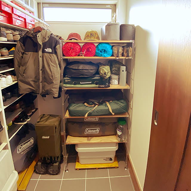 みんなどうしてる？ 教えて！お家でのおしゃれなキャンプギア収納術！前編 -