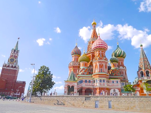 モスクワの街並みの写真Unsplashで無料写真をダウンロードする