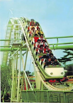 国内では唯一のドイツ製『メガダンス』が、今月より運休中です。メガダンスの部品がドイツより届くのは数ケ月かかりそうで、同じＦＵＳＳ社製海賊船『パイラット』が引退と合わせて２基が動いておらず、申し訳ございません。仙台遊園地八木山ベニーランドメガダンス