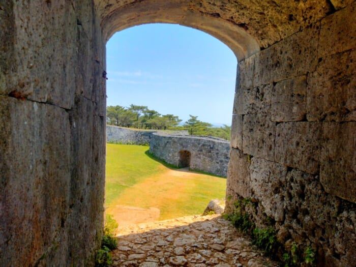 沖縄観光最強スポット2025 プロが厳選した沖縄観光地60選J-TRIP Smart