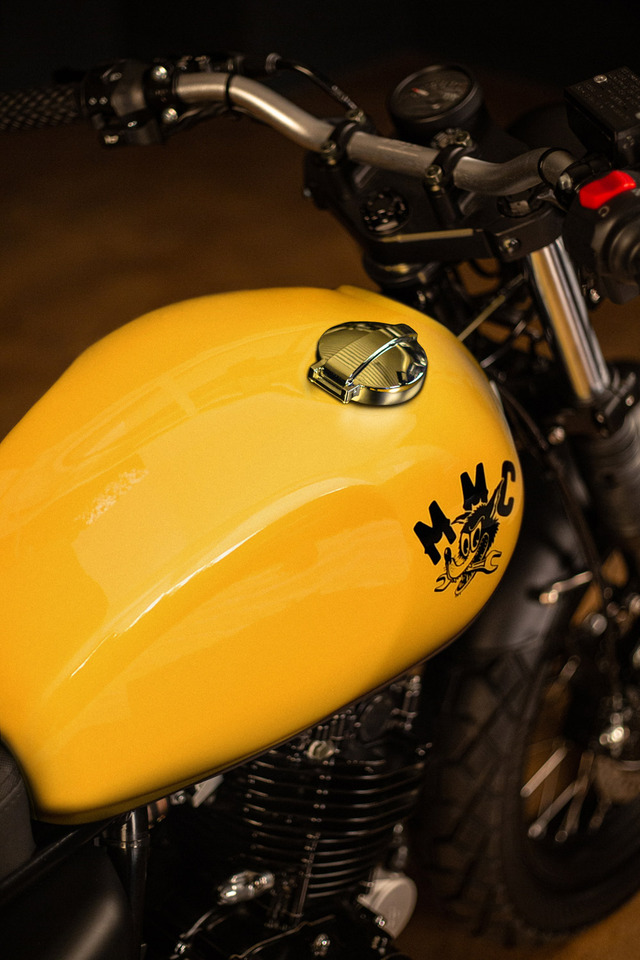 黄色のスポーツバイクの写真素材40848177- PIXTA