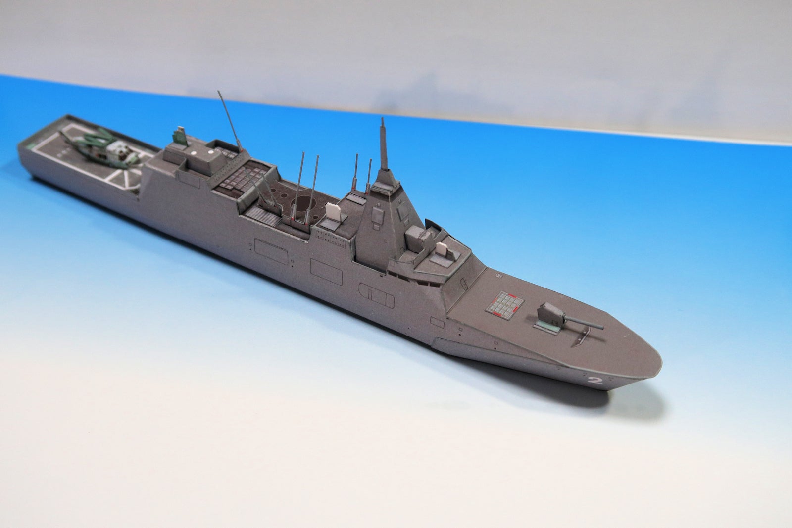 くまの護衛艦・2代- Wikipedia