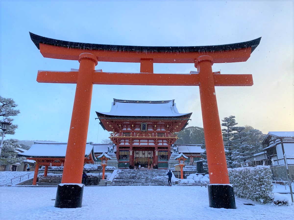 Fishimi Inari Taisha 伏見稲荷大社京都観光ツアーガイド Kyoto