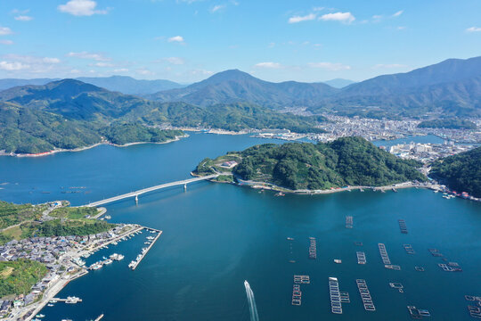 愛媛県宇和島市の九島に30年がかりで橋が架かりました。物語を届けるしごと