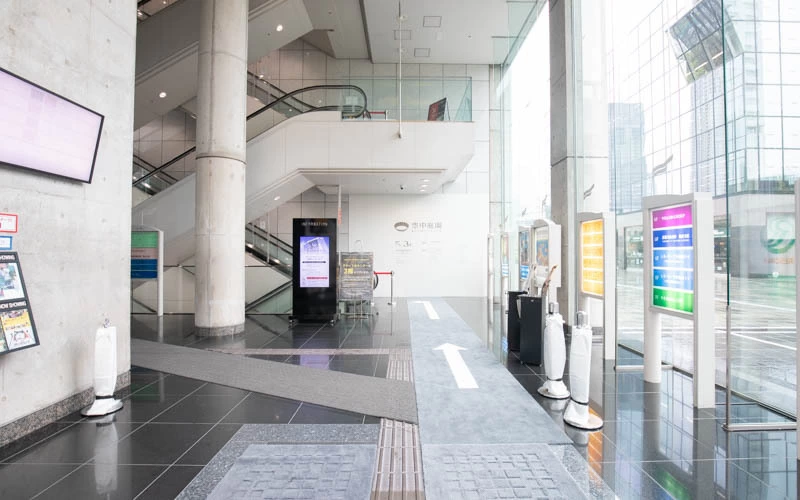 梅田スカイビル・ウェスティン大阪 厳選14駐車場！展望台・映画・夜景に安い最大料金・予約ならここ！駐車場の神様