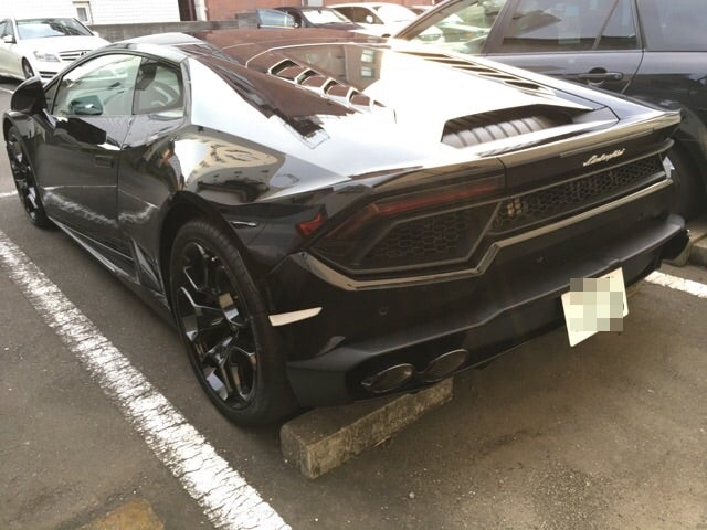 アヴェンタドールのランボルギーニ・アヴェンタドール・ランボルギーニアヴェンタドール・ポルシェ・マカンに関するカスタム事例車のカスタム情報はCARTUNE