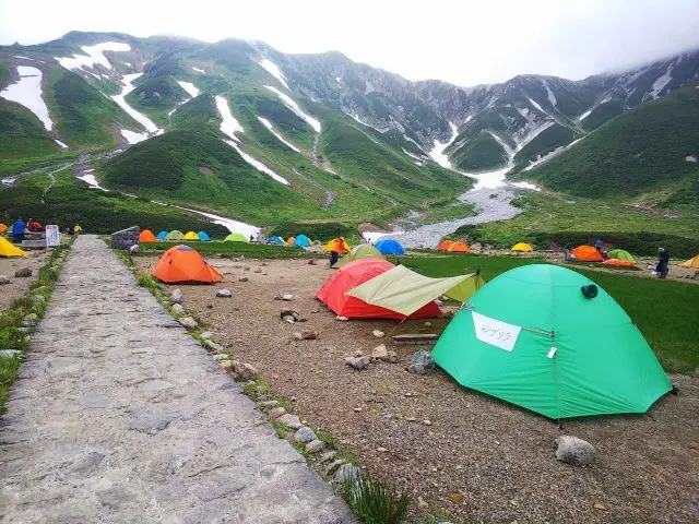 雷鳥沢キャンプ場と紅葉の壁フォトライブラリー事業者の皆さまへ公式 富山県の観光 旅行サイト「とやま観光ナビ」
