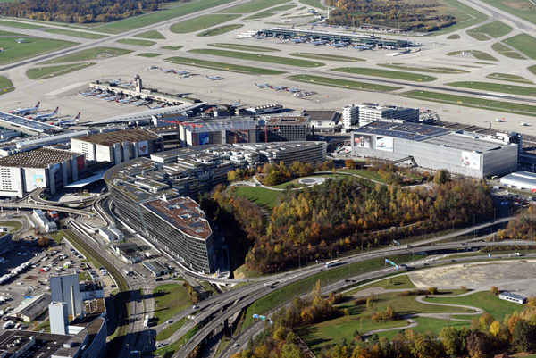 チューリッヒ空港からの直行便 – Europefly