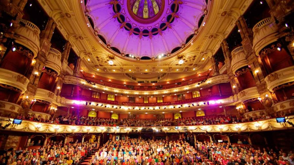 ウェスト エンド観光ガイド～定番人気スポットを参考に自分にピッタリの観光プランを立てよう！エクスペディア