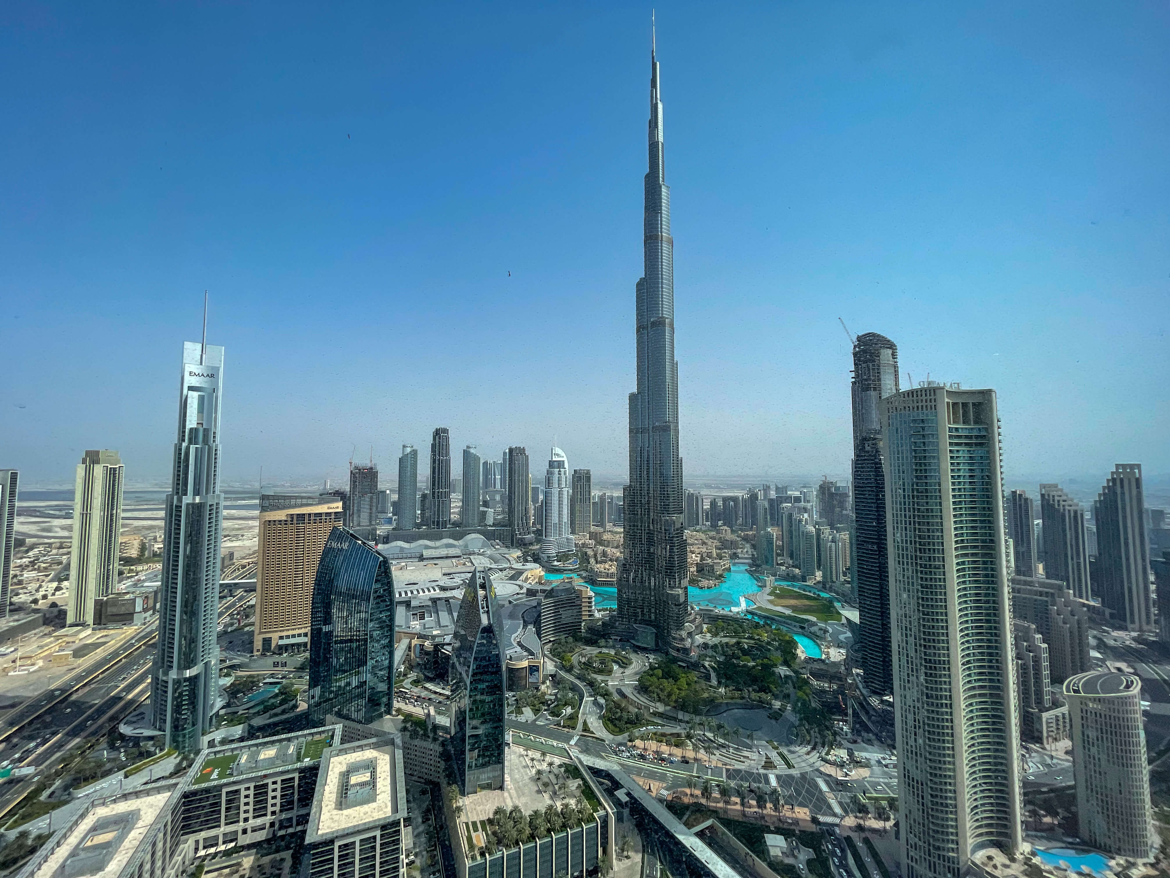 Cockpit Photographer コックピットから見たドバイの風景 20079000154 の写真・イラスト素材アマナイメージズ