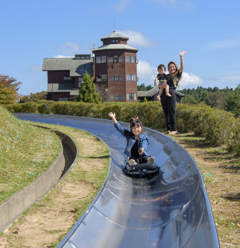 埼玉の203m超えスーパーロング滑り台