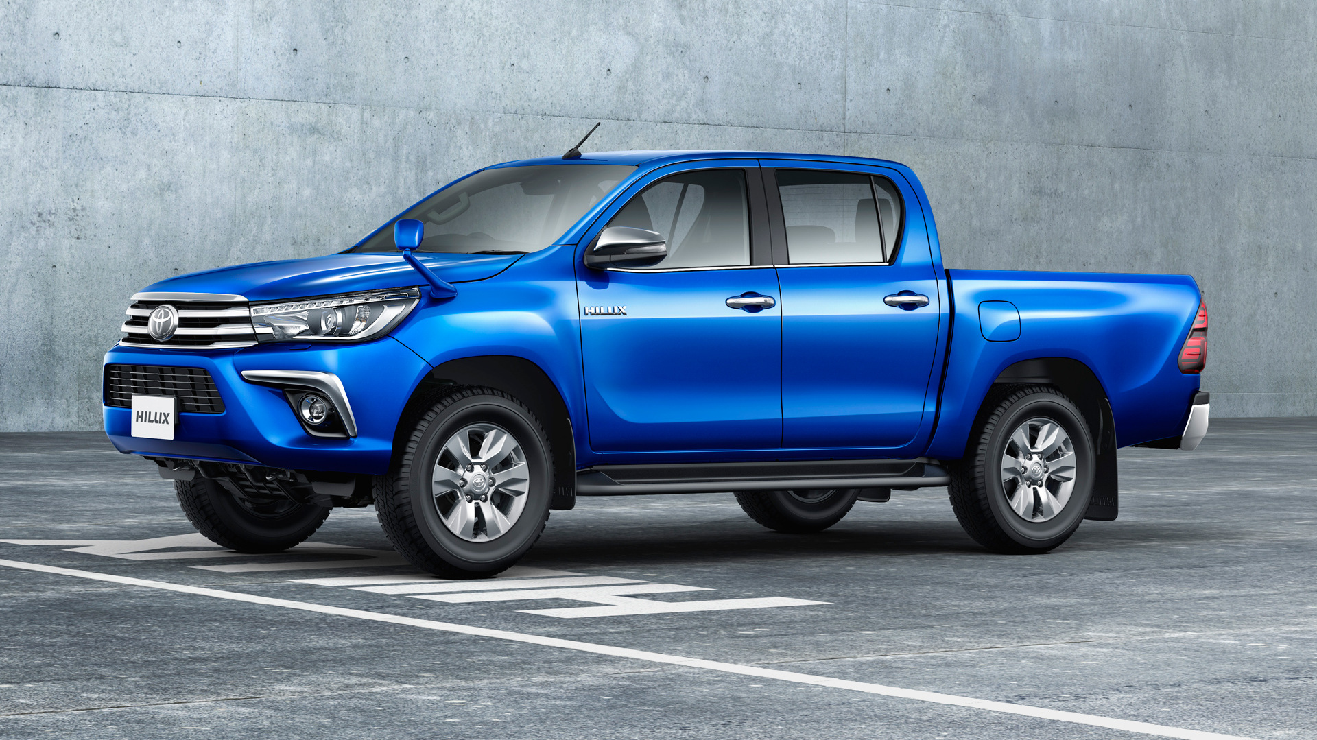 デカすぎる”トヨタ 新型「ハイラックス」徹底解説！5m超のピックアップトラックは日本で売れる！？ - 価格.comマガジン