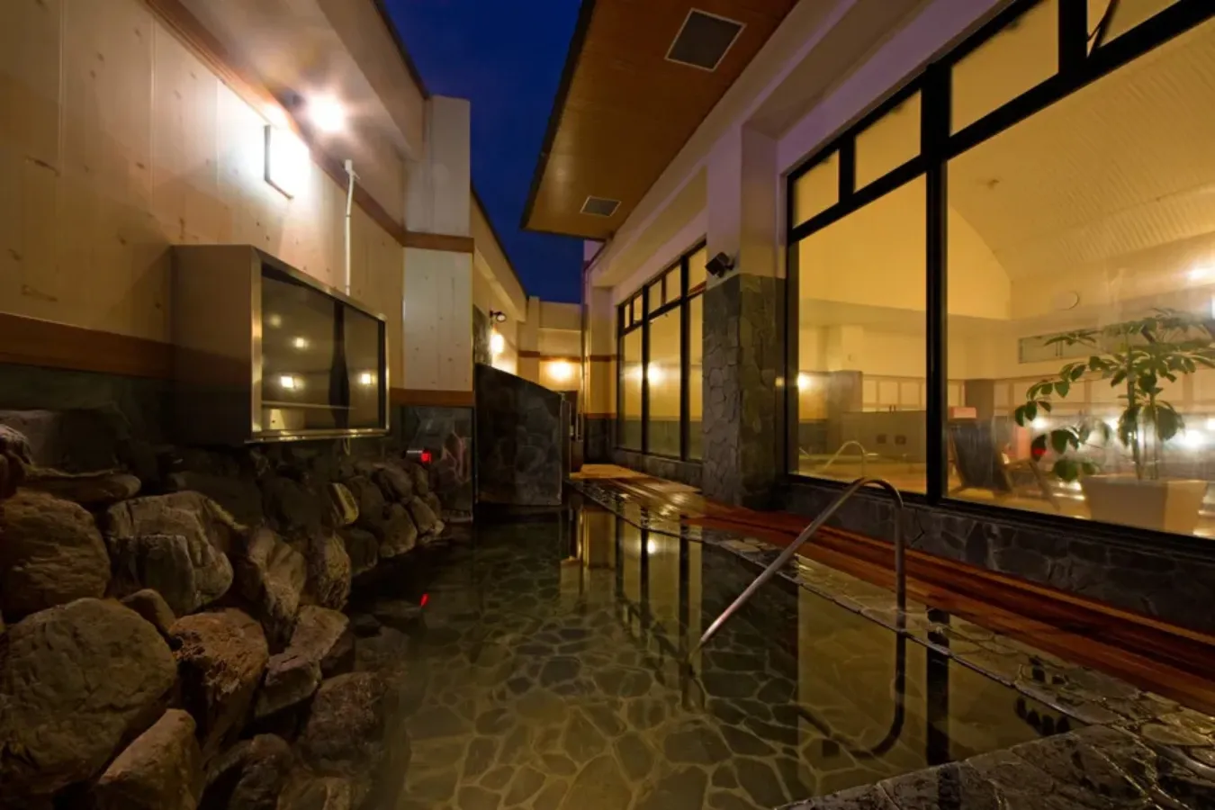 カップルにもおすすめ！ゆったり温泉デートができるお風呂カフェの魅力を紹介 - おすすめ旅行を探すならトラベルブック TravelBook