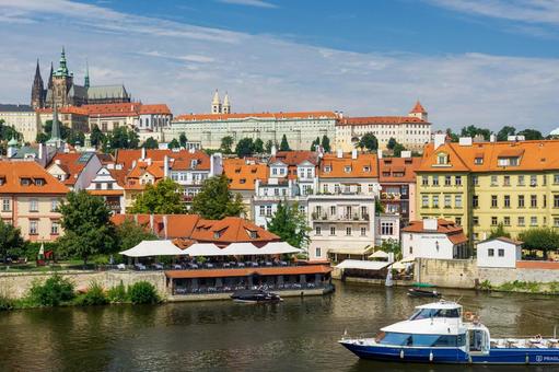 国内でも海外気分！ 東京で現地の味が楽しめる、本格レストラン4選～世界各国編～ │ ヒトサラマガジン