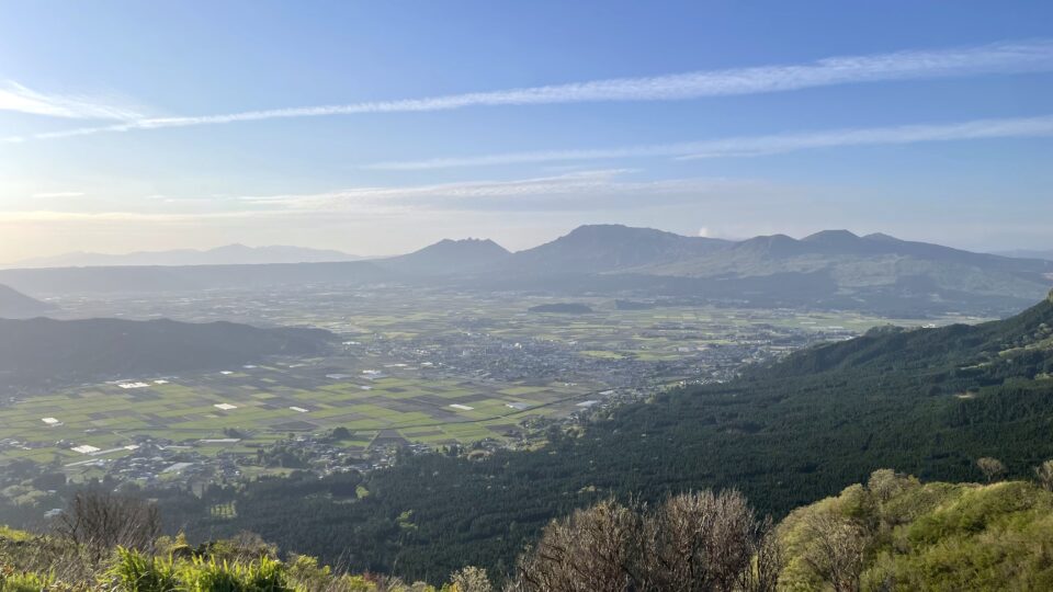 阿蘇スカイライン展望所」からの景色が凄い！阿蘇ドライブにおすすめの展望所！ 阿蘇市旅々PHOTO