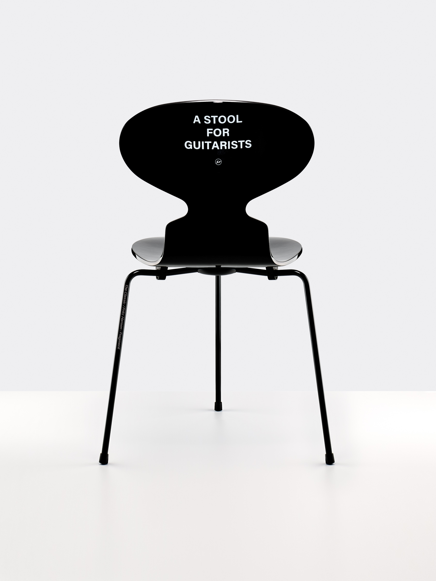 ポール・ケアホルムの名作チェアが「和の空間」になじむ理由を、京都・両足院での特別展示から紐解く家庭画報.com“素敵な人”のディレクトリ