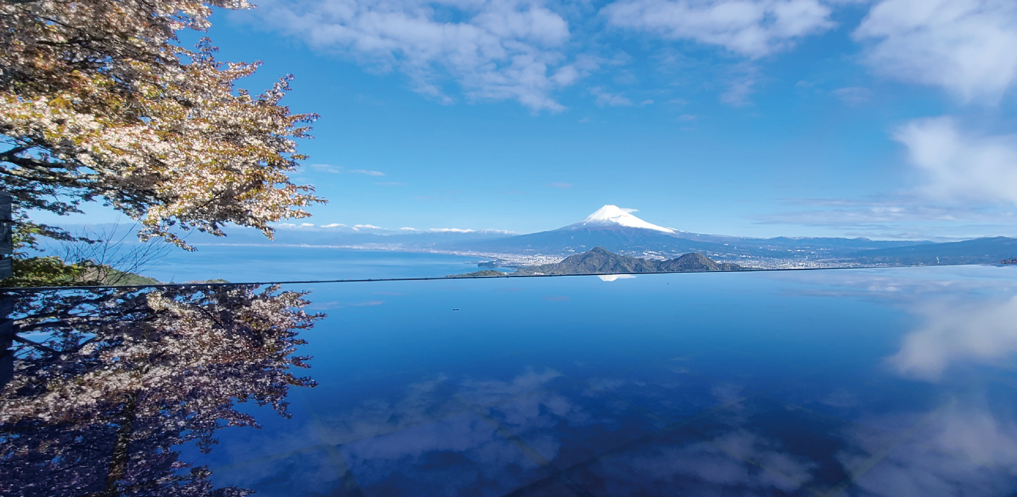 ロープウェイの豆知識公開中！伊豆パノラマパーク 碧テラス富士山と駿河湾を望む絶景山頂リゾート
