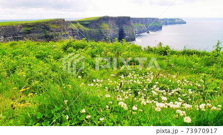 その迫力に圧倒！アイルランドのモハーの断崖旅行記事emoエモ- 旅メディア