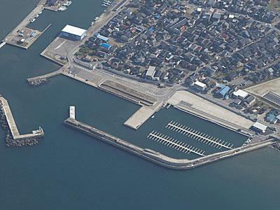 ワクワクな釣り場発見！ 富山市・水橋フィッシャリーナ：中日スポーツ・東京中日スポーツ