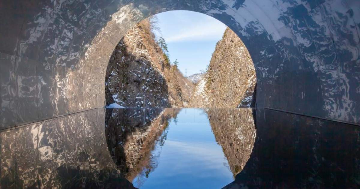 清津峡渓谷トンネル↔十日町駅に直結バス ！これで2キロ歩かずにすむ 「大地の芸術祭」土日祝に新潟県と十日町市が運行、市内も巡って楽しんで♪47NEWS よんななニュース