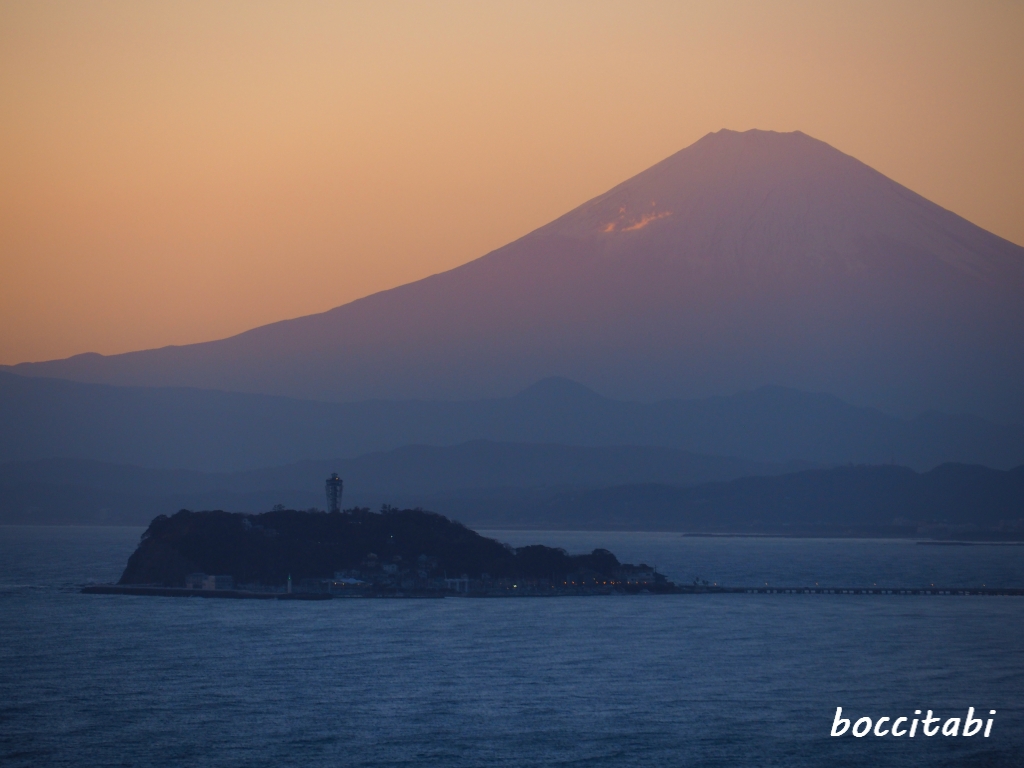 新緑の江の島 10669005944 の写真・イラスト素材アマナイメージズ