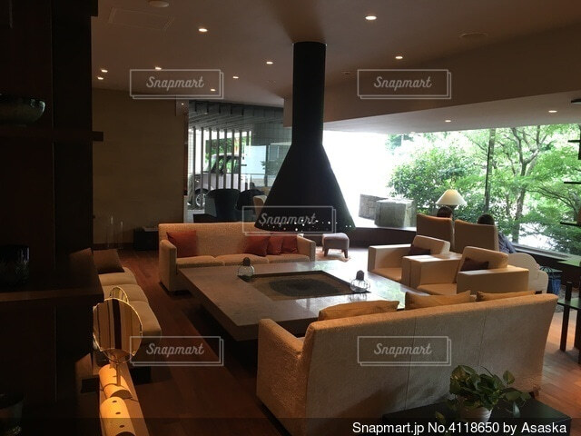 フロントロビーの改装が終了致しました。 リニューアルした喜びの宿高松で素敵な時間をお過ごし下さい。草津温泉ホテル 高松