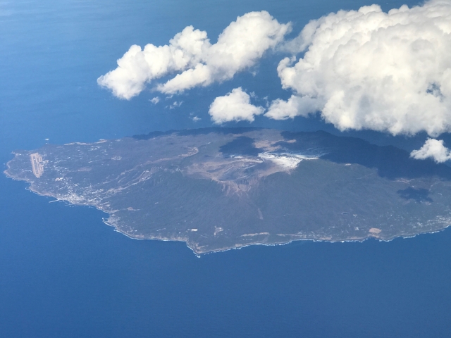 東京の離島群「伊豆諸島」が観光におすすめ！フェリーや小型機でのアクセス方法も紹介 じゃらんニュース