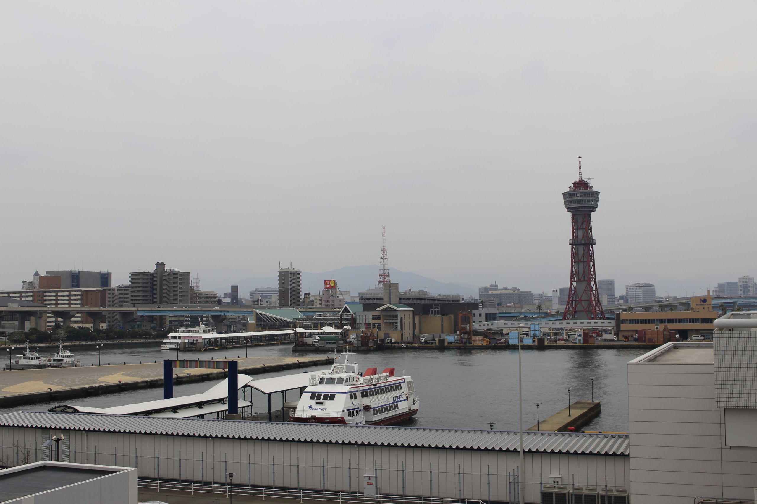 博多港国際ターミナルの夕日 - きままなドライブと写真、そして映画