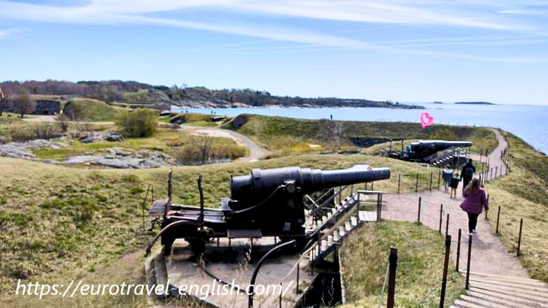 スオメンリンナ海上要塞の概要、アクセス、歴史とガイドツアーを紹介！ 一 フィンランド世界遺産の旅キートスショップ