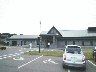 世界初⁉︎崖の上の本屋さん 岬の湯しゃこたんにて、積丹の壮大な景色と文学が融合する「崖っぷち書店」と「みさきの図書館」が9 1オープン！株式会社SHAKOTAN GOのプレスリリース