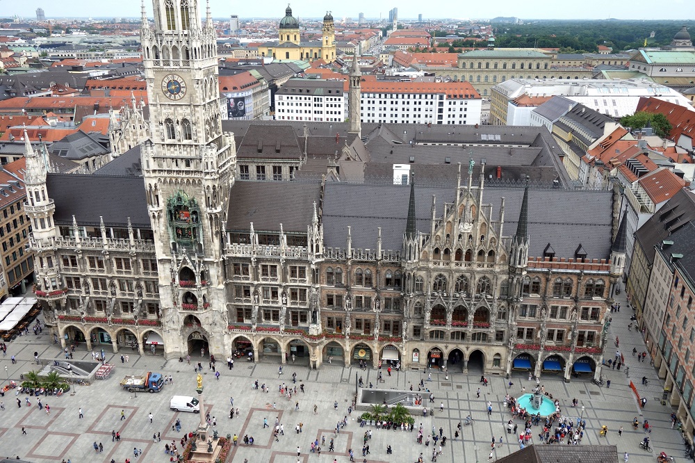 ミュンヘン 新市庁舎 塔の登り方、営業時間、入場料金、チケット売場まで徹底解説 - Amazing