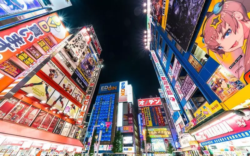 セガ、新規アミューズメント施設「セガ秋葉原」。JR秋葉原駅電気街口に4店舗目のゲーセンをオープン - GAME Watch