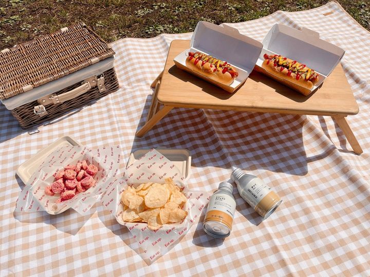 思わず写真を撮りたくなる可愛いビュッフェメニューをご用意！ スイーツビュッフェ～苺づくしの幸せピクニック～株式会社リーガロイヤルホテル東京のプレスリリース