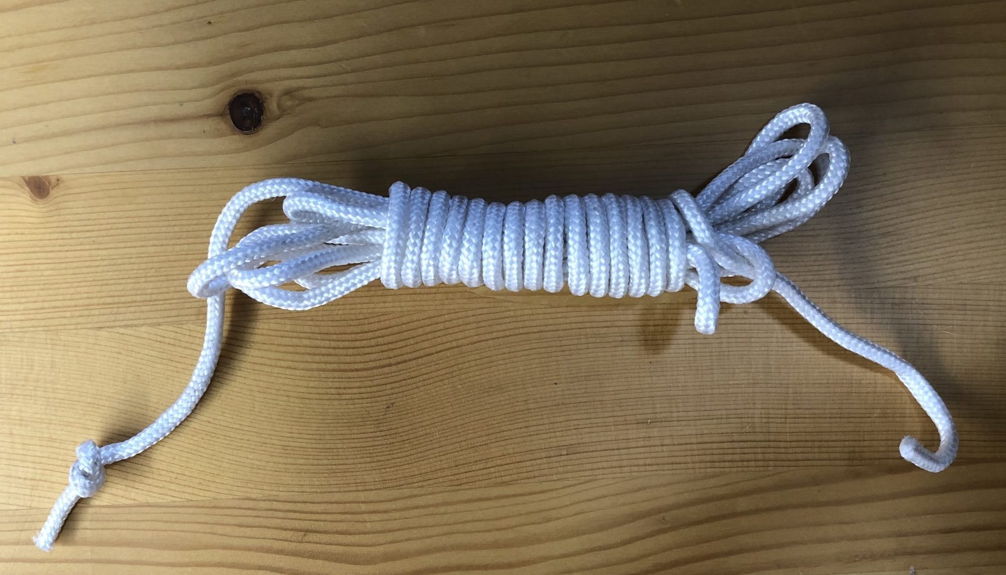 キャンプで使えるロープワーク！具体的な使い方と実用的な結び方５選を写真と動画で解説