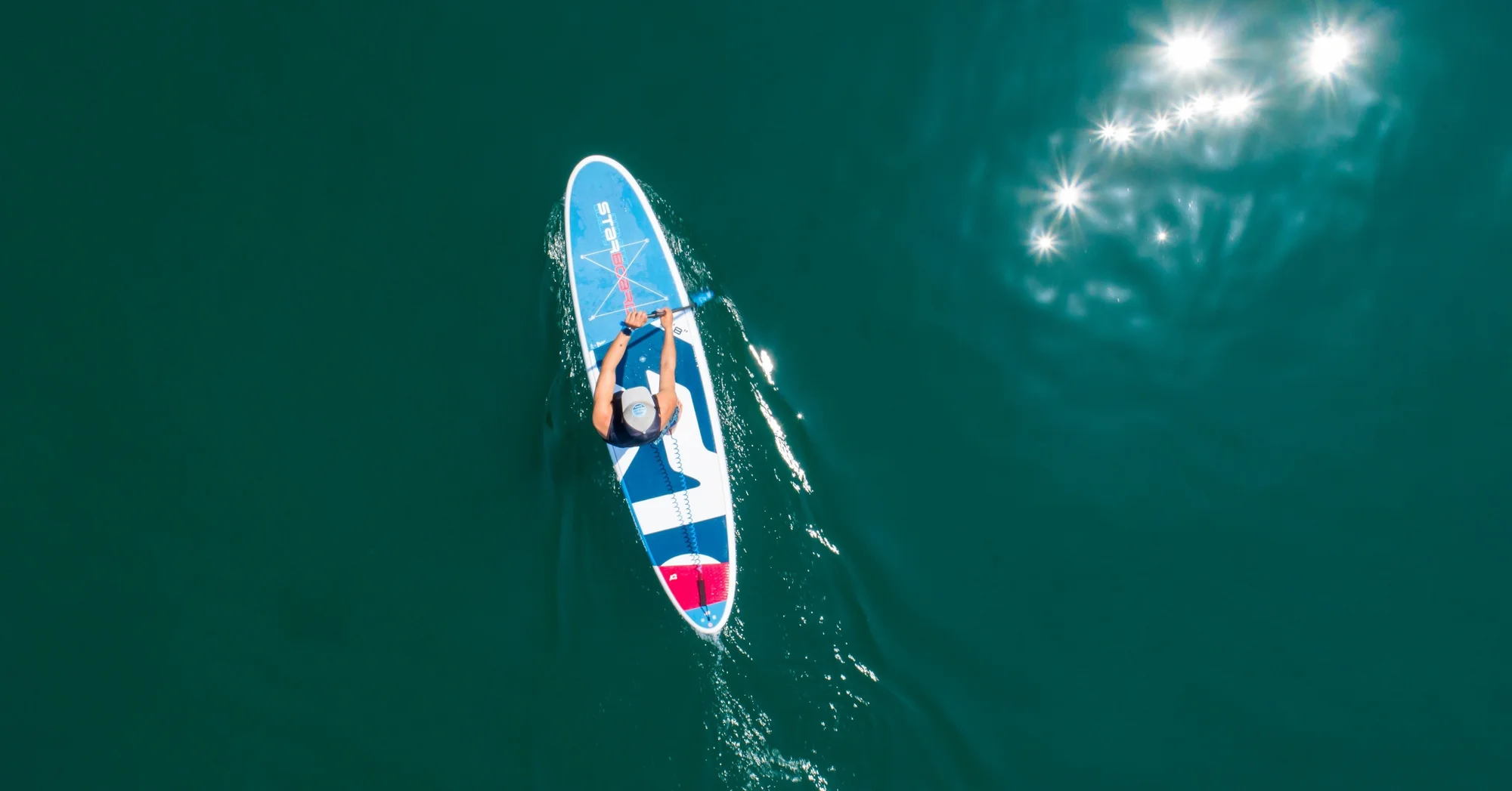 瀬戸内海 小豆島の海でSUP体験海がすぐ目の前のプライベートビーチ付きリゾートホテル、シータイガーアイランドイン小豆島