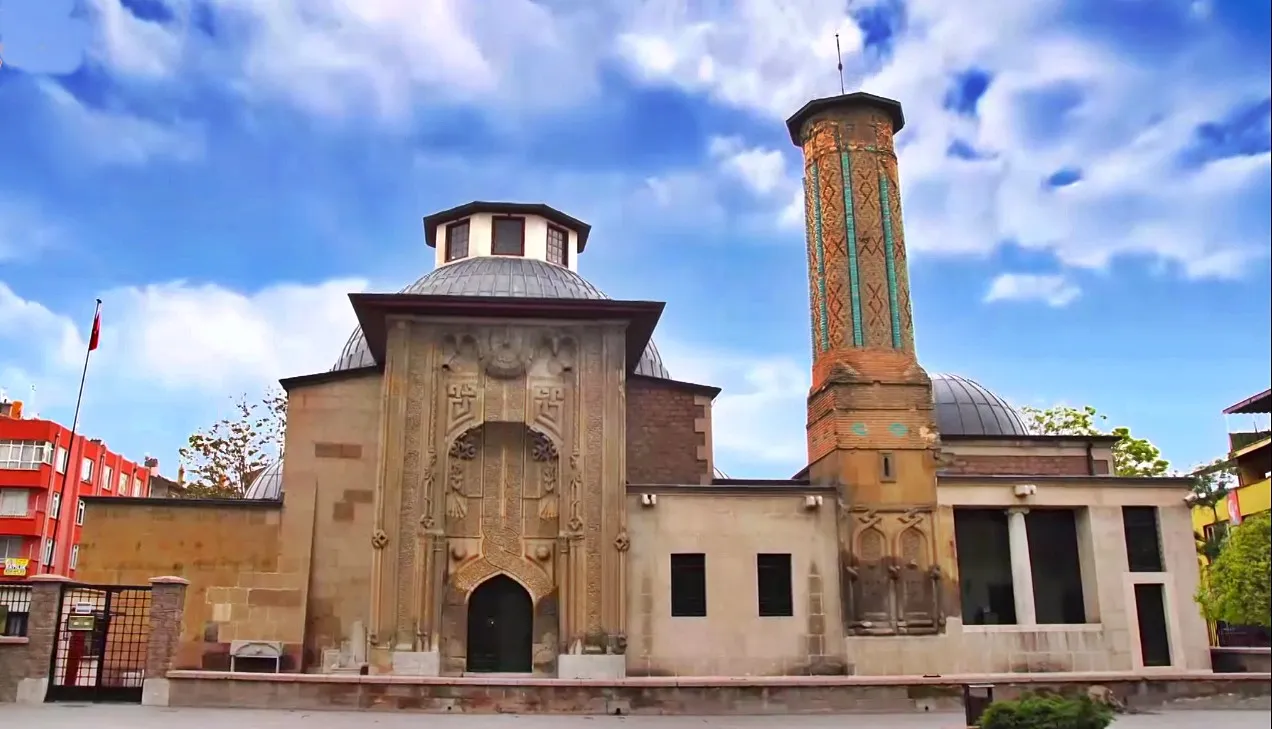 メヴラーナ博物館とは？トルコ・コンヤの必見観光名所ターキッシュ・カルチャークラブ