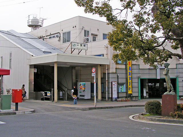 二宮駅 JR線: 旅行先で撮影した全国のコインロッカー画像