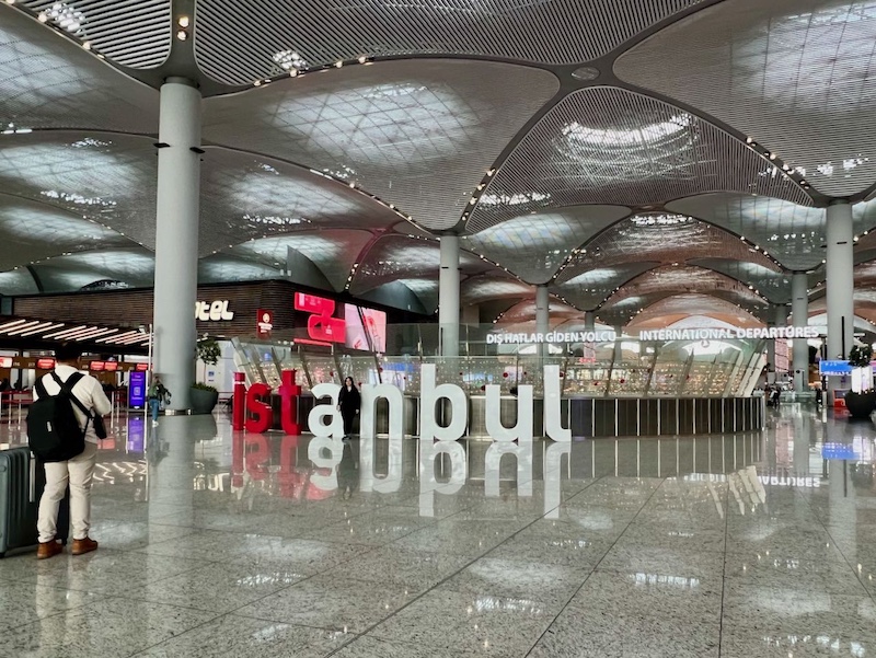 イスタンブール空港内での長時間トランジットの過ごし方 - 地味マイラーの旅行記
