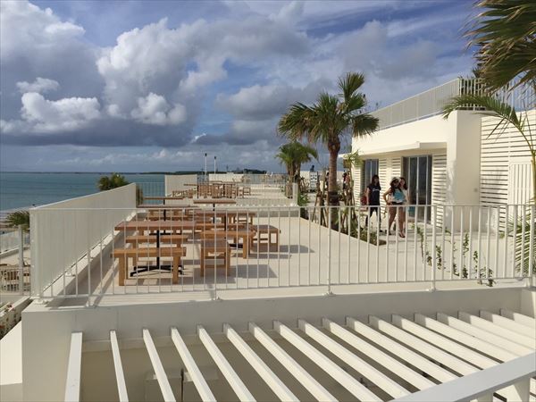 フォトスポット - 瀬長島ウミカジテラス 公式